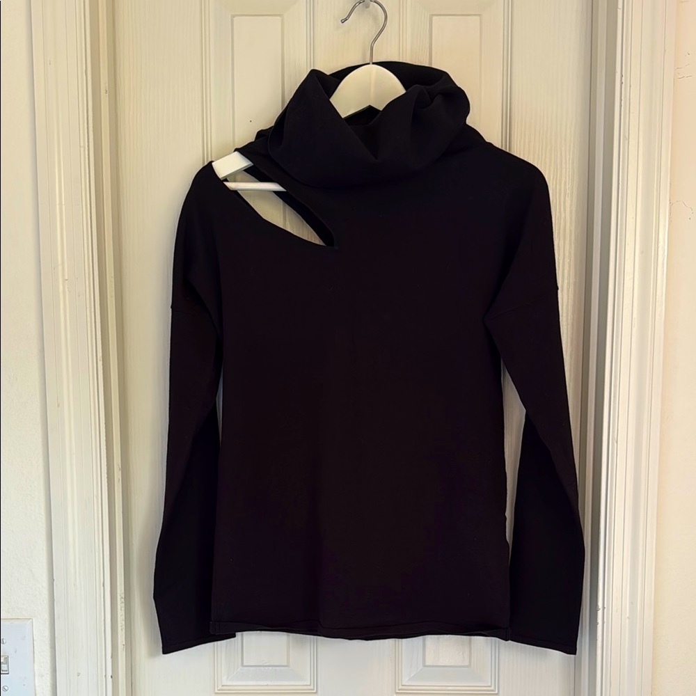 Liviana Conti Knit Top with Cut Out